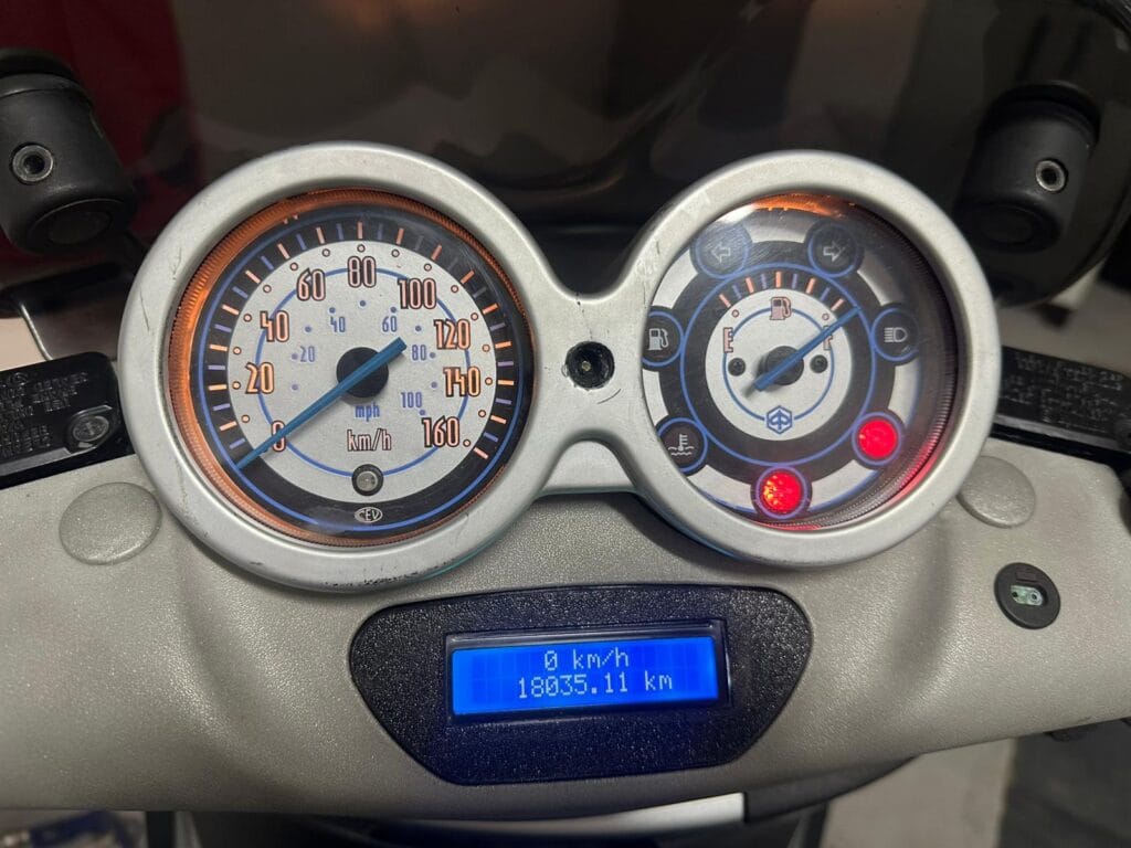 Digitalna zamjena za Piaggio Beverly 200 brzinomjer